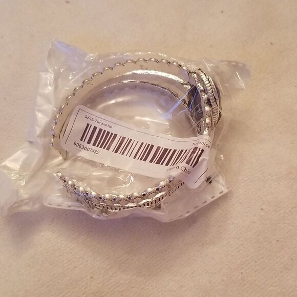 Silver cuff bracelet with blue purple stone - Picture 4 of 13